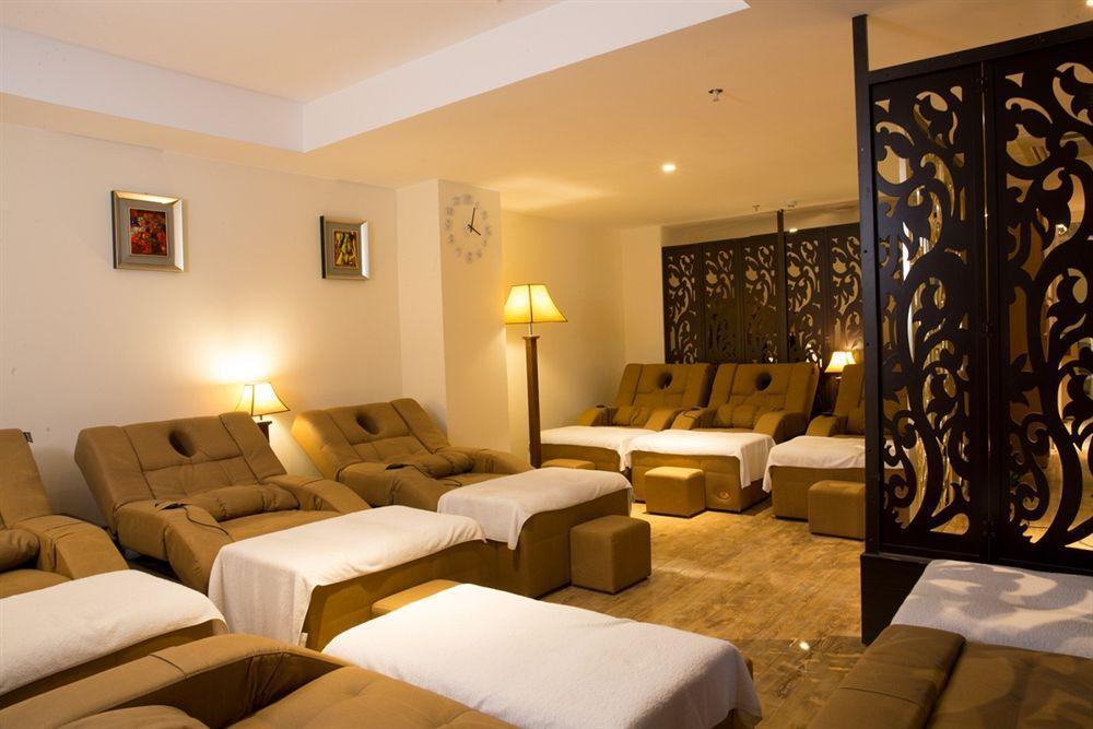 Sky Gem Hotel Sora Хошимин Екстериор снимка
