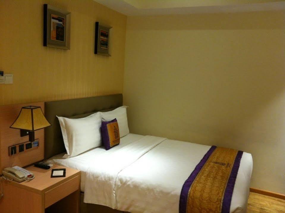 Sky Gem Hotel Sora Хошимин Екстериор снимка